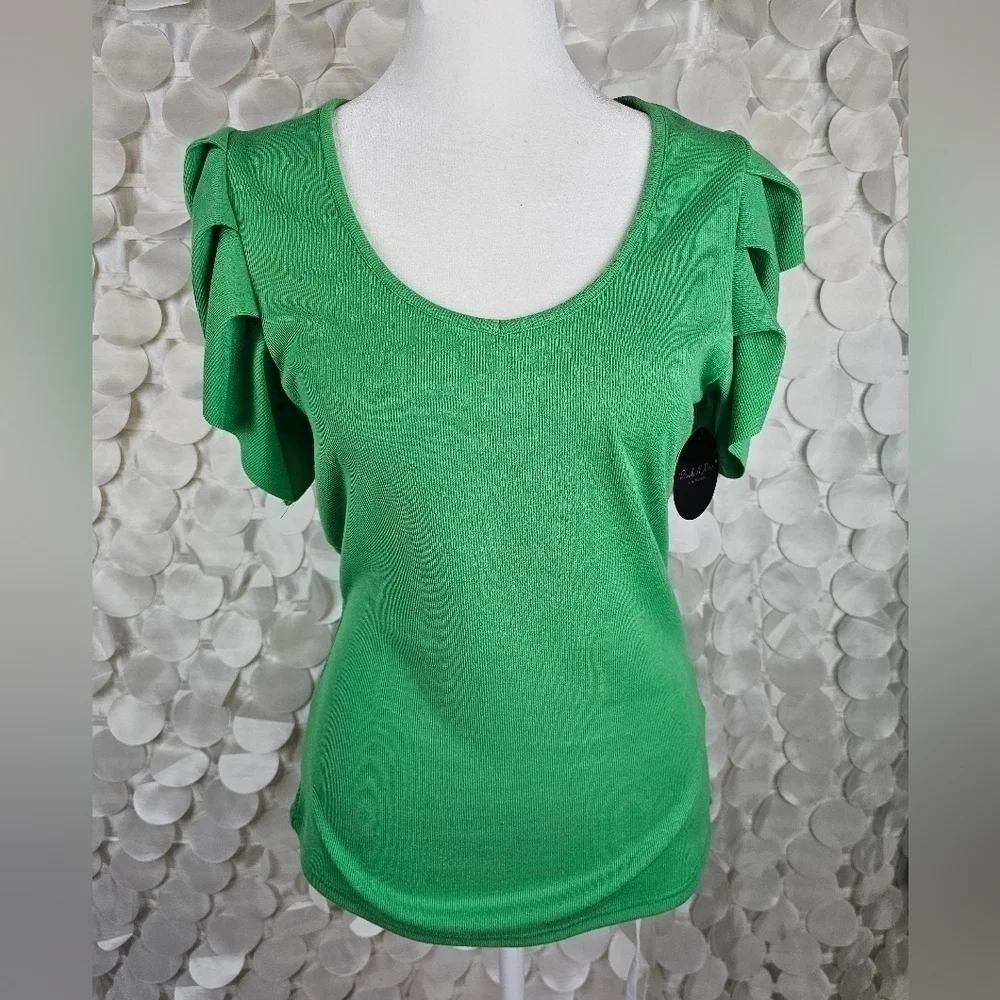 GREEN KNITTED RUFFLE Short Sleeve Colorful‎ Top Size S, Size M, Size L - Picture 2 of 3